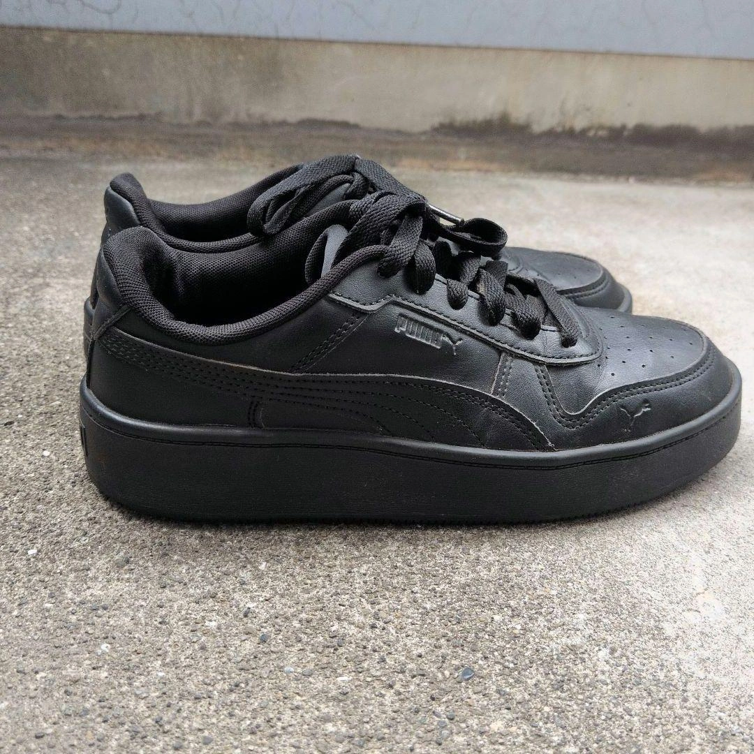 PUMA スニーカー ブラック 24cmの写真4枚目
