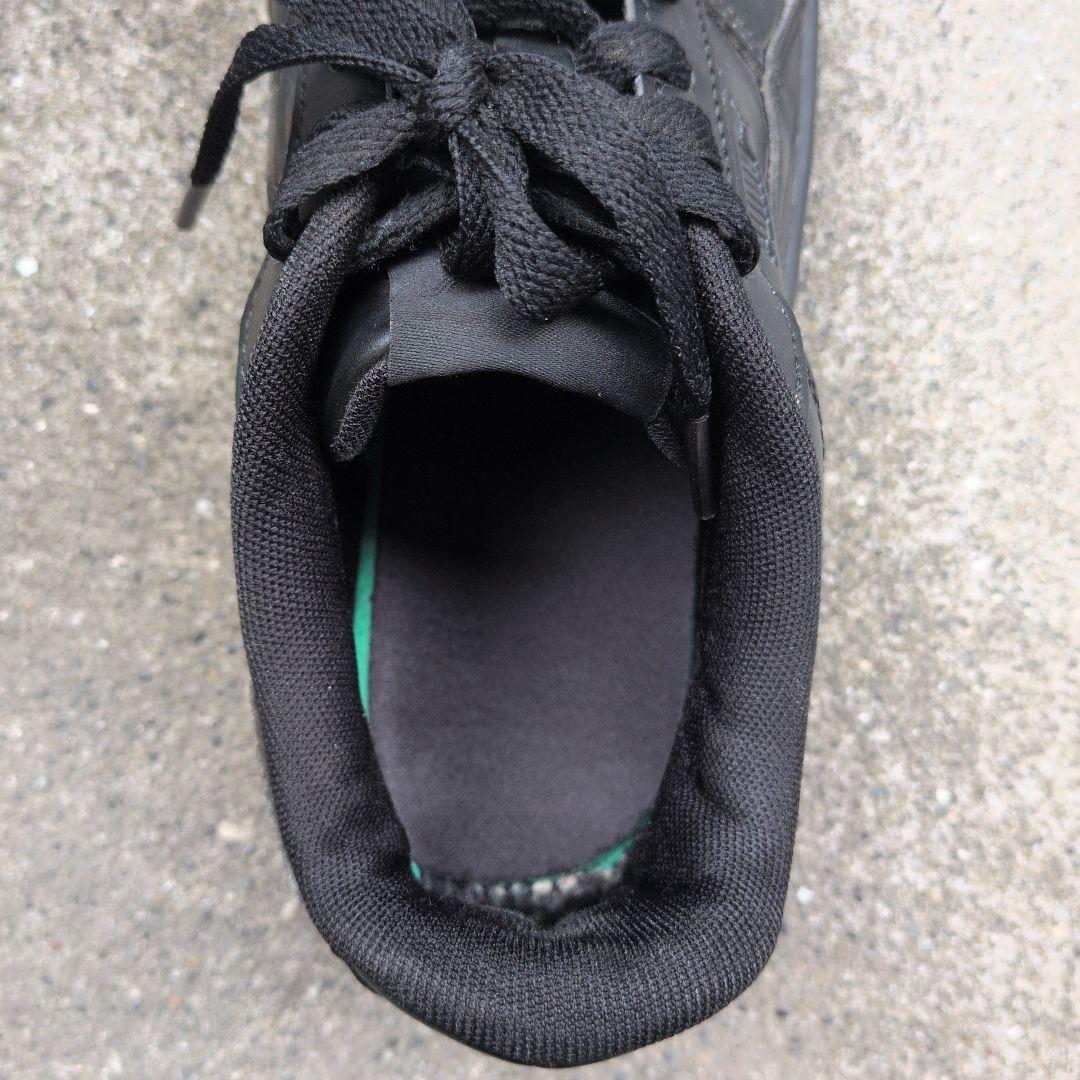 PUMA スニーカー ブラック　24cmの写真5枚目