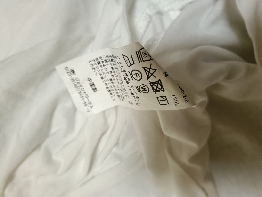 シンプリシティ　パフスリーブ Tシャツ ホワイト　カットソーの写真5枚目