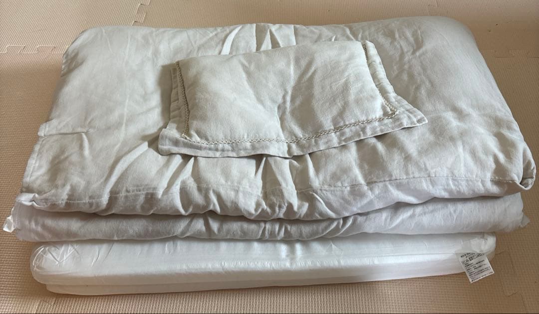 美品★ベビー布団セット　60cm×90cm &キッズハンガー　6点の写真2枚目