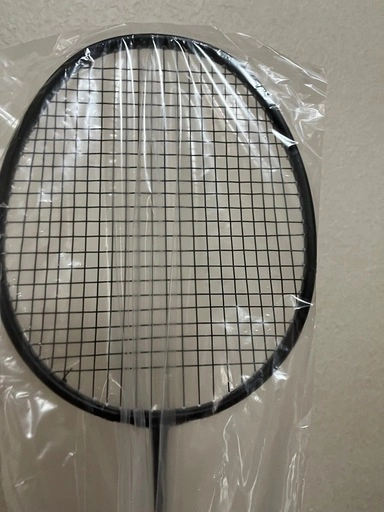 新品未使用 カーボンバドミントンラケット2本セット ラケットバッグ+シャトル3個入り筒付きの写真2枚目