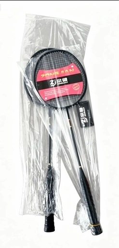 新品未使用 カーボンバドミントンラケット2本セット ラケットバッグ+シャトル3個入り筒付きの写真3枚目