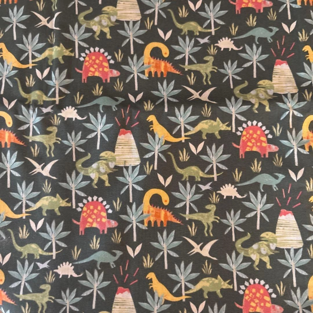 恐竜柄プリント生地 100×150cm