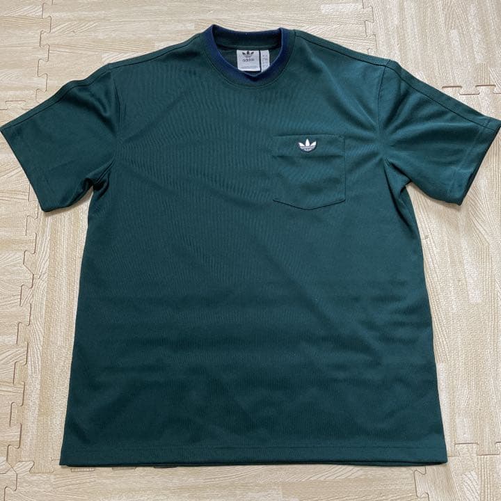 adidas Tシャツ　Ｌサイズ　刺繍ワンポイントロゴ　胸ポケット　アディダス