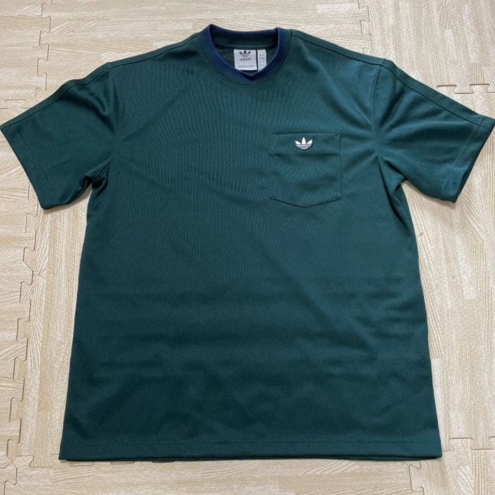 adidas Tシャツ Lサイズ 刺繍ワンポイントロゴ 胸ポケット アディダス