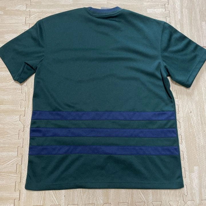 adidas Tシャツ Lサイズ 刺繍ワンポイントロゴ 胸ポケット アディダスの写真2枚目