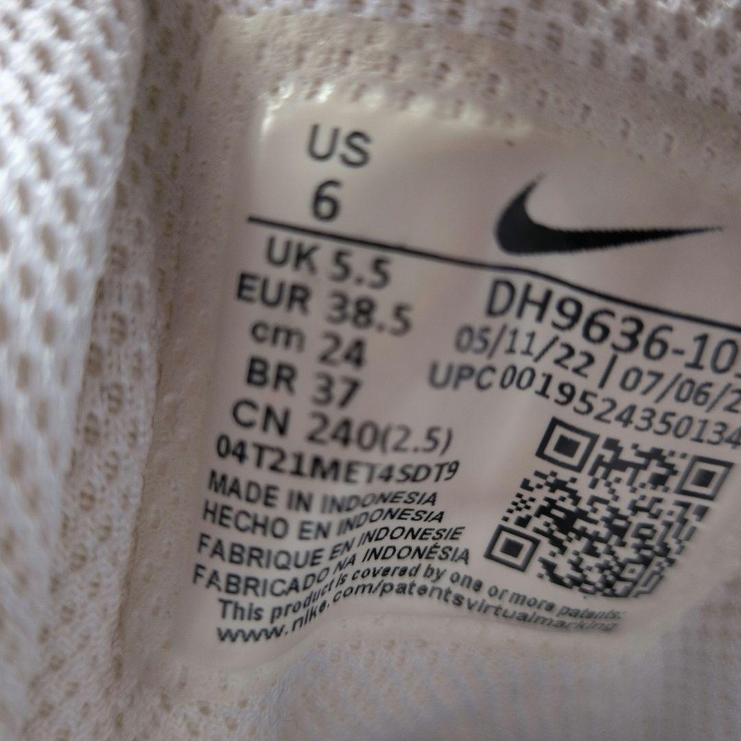 NIKE スニーカー ホワイト メンズ 24cmの写真5枚目