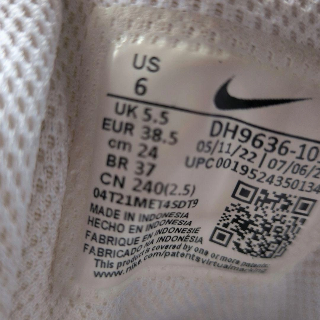 NIKE スニーカー ホワイト メンズ 24cmの写真5枚目