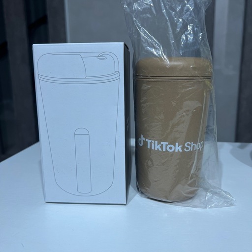 【新品】　タンブラー