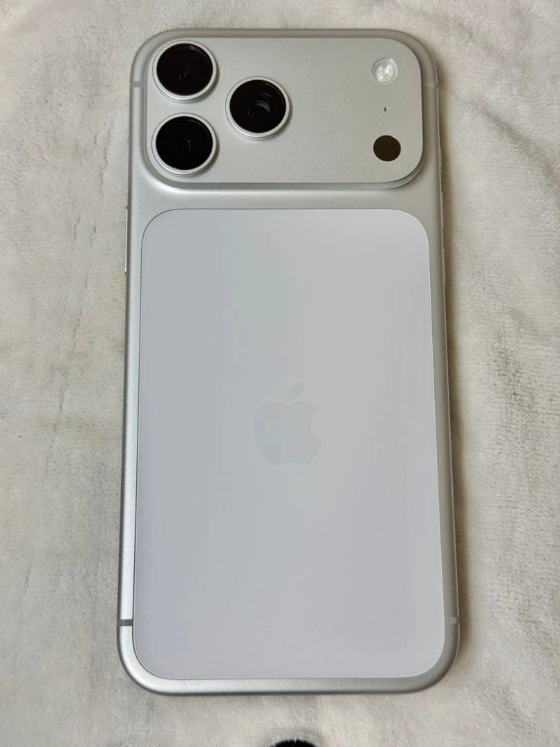 iPhone17ProMax 256GB ガラス保護フィルム カメラ保護の写真2枚目