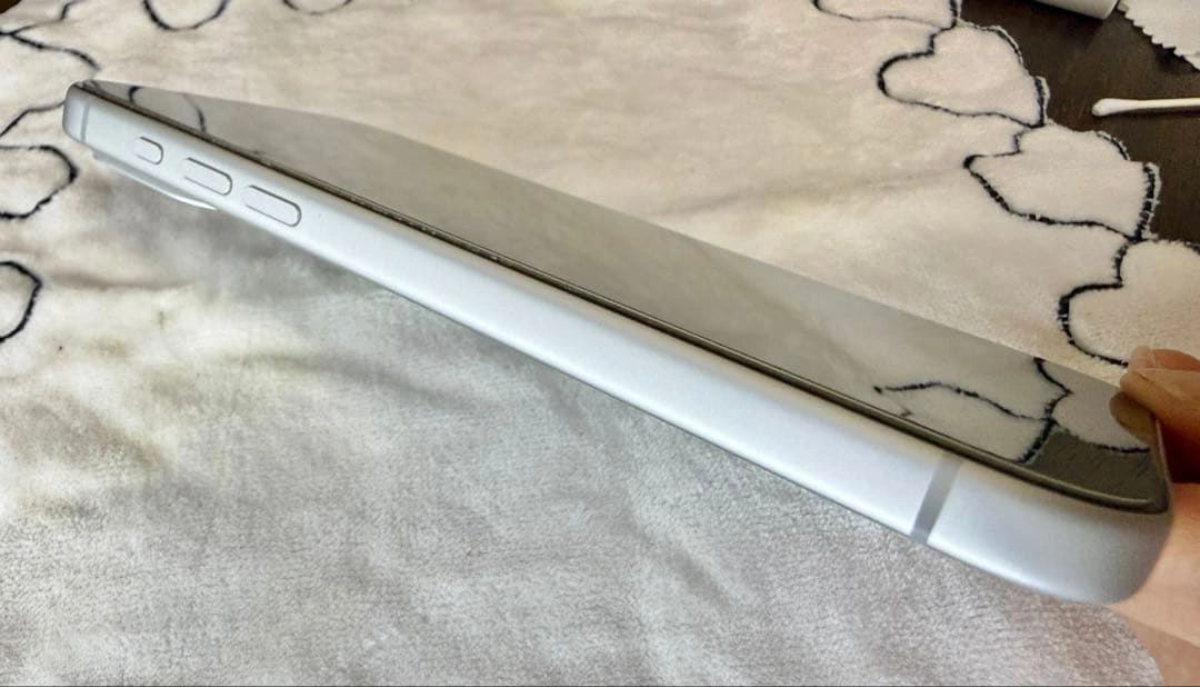iPhone17ProMax 256GB ガラス保護フィルム カメラ保護の写真4枚目