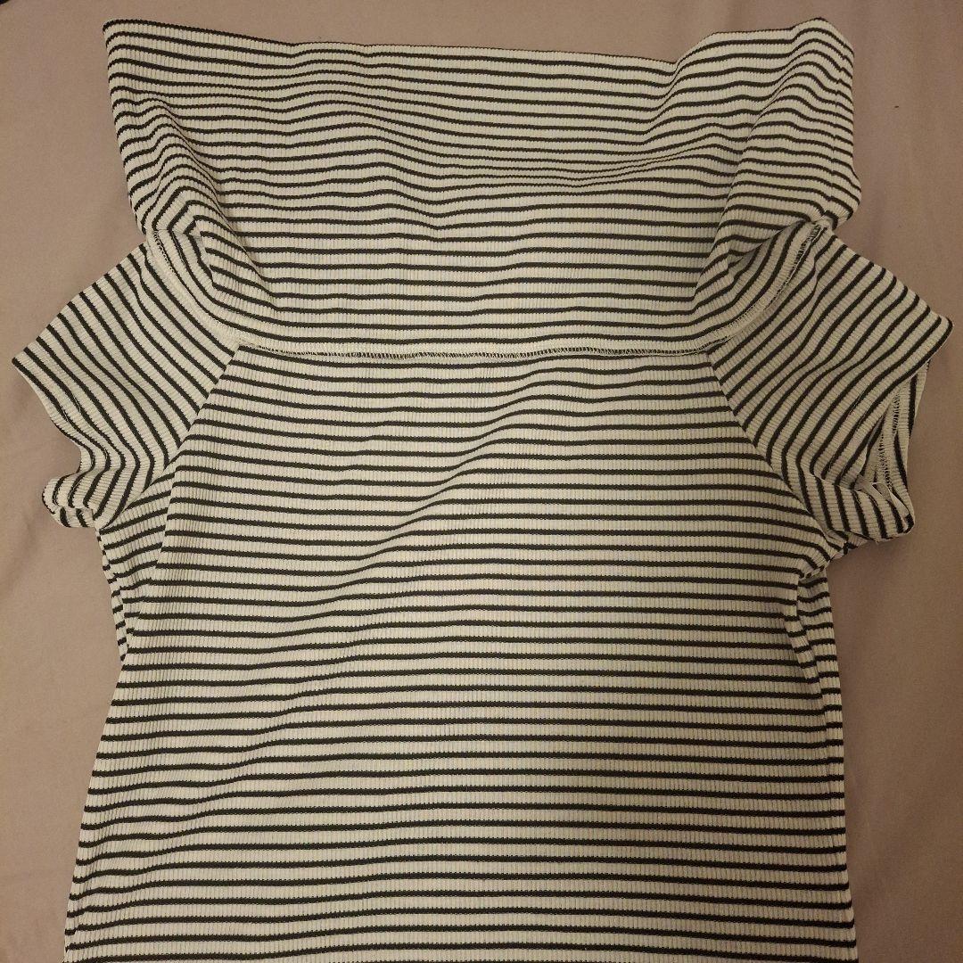 【美品】GU オフショルの写真2枚目