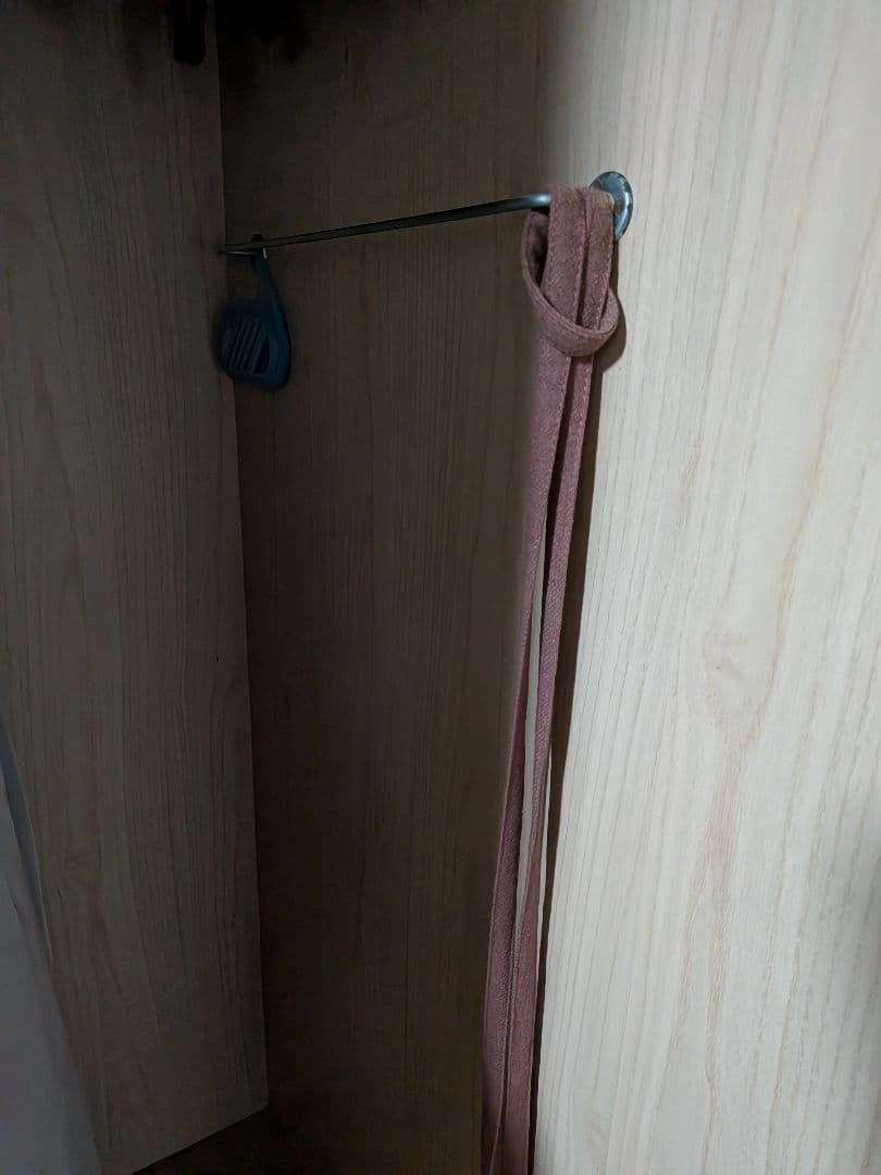 大型木目調収納タンス 鏡付き 引き出し付き家具のみの写真5枚目