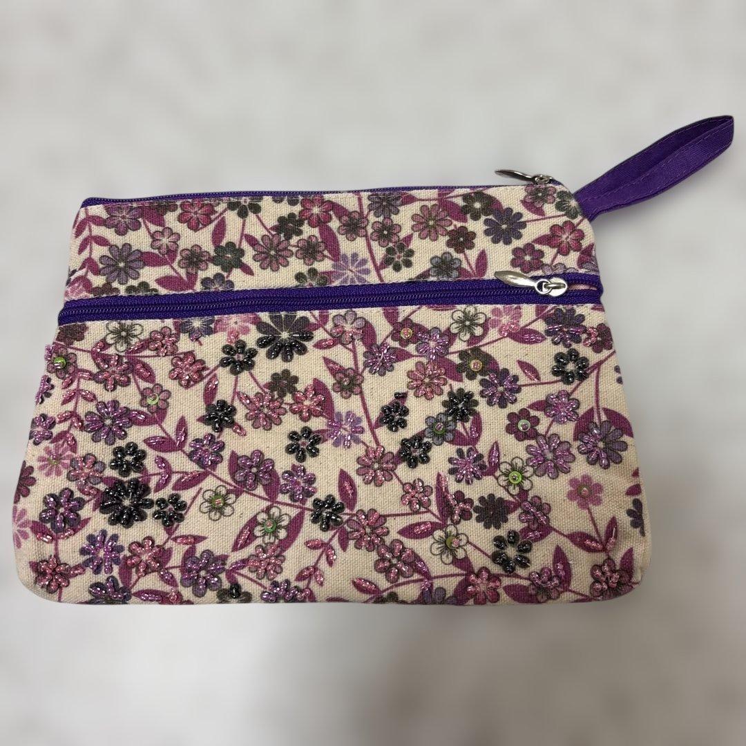 ビーズ花柄刺繍ポーチ