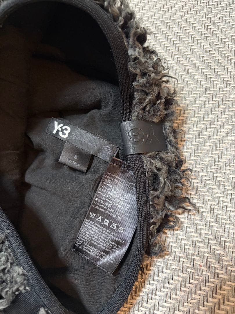 Y-3 ネックウォーマー ボア素材 ブラックの写真2枚目