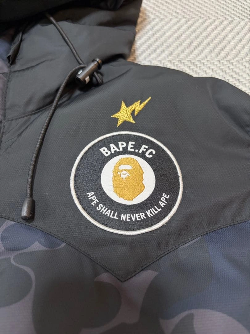 PUMA x BAPE.FC ベンチコート カモフラ柄の写真4枚目
