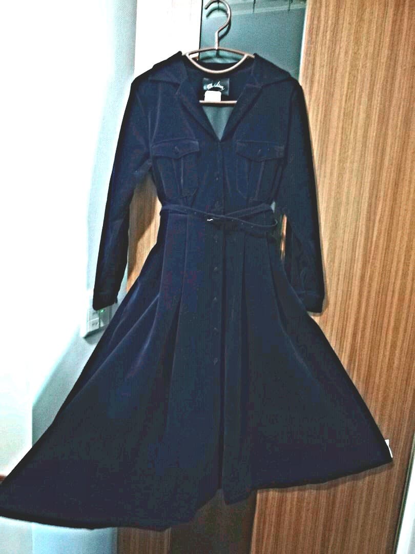 タグ付き新品、meridian コートワンピ、トレンチコートの写真2枚目