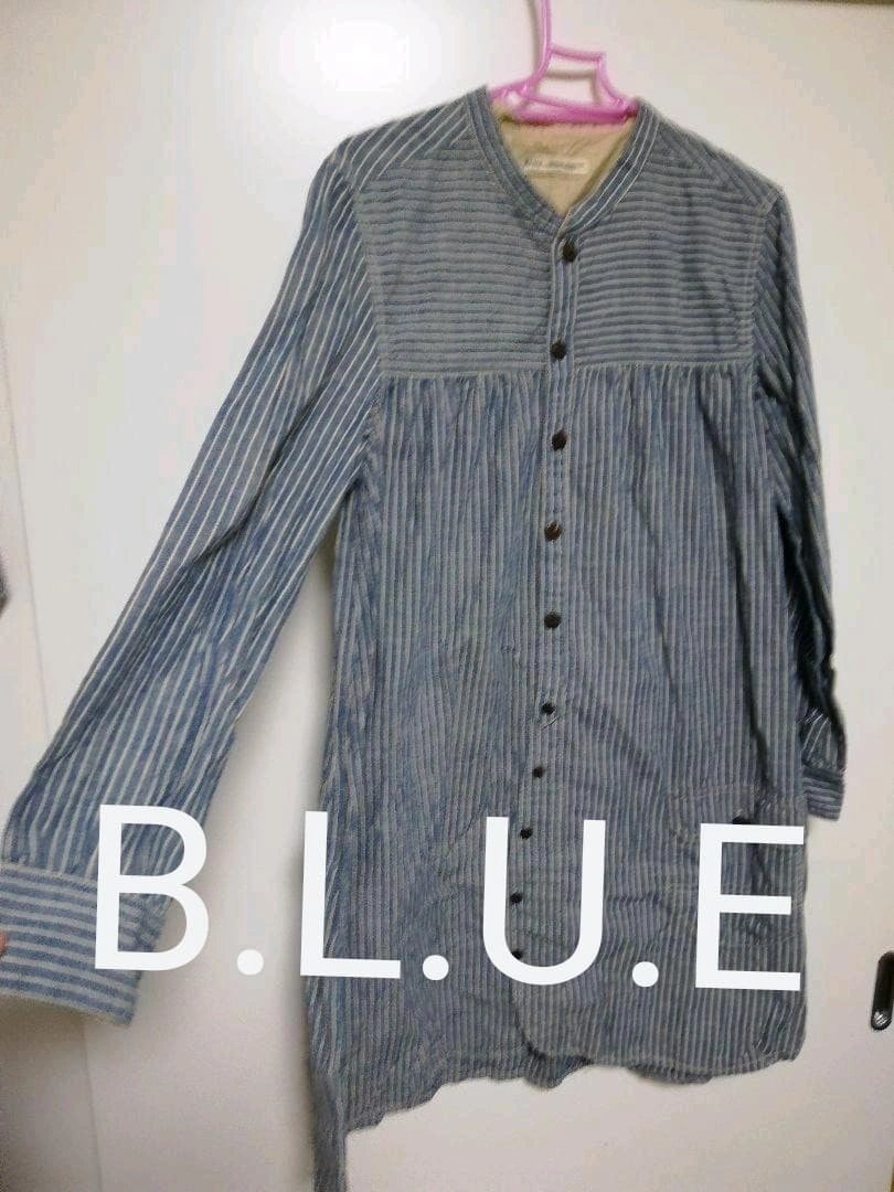 B.L.U.E.のデニムダンガリーストライプシャツ