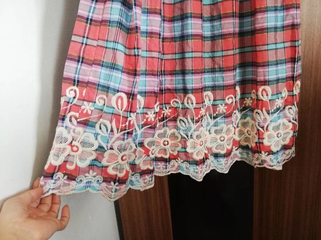 チェックマキシキャミソールワンピ ロングワンピース 豪華刺繍の写真3枚目