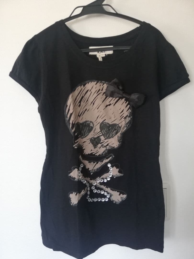 美品！Lola リボン、ビジュースカルTシャツ