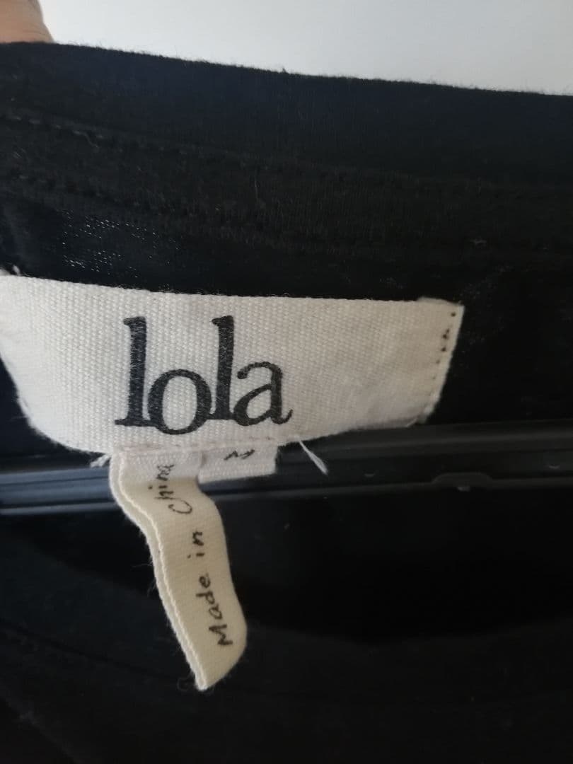 美品！Lola リボン、ビジュースカルTシャツの写真6枚目