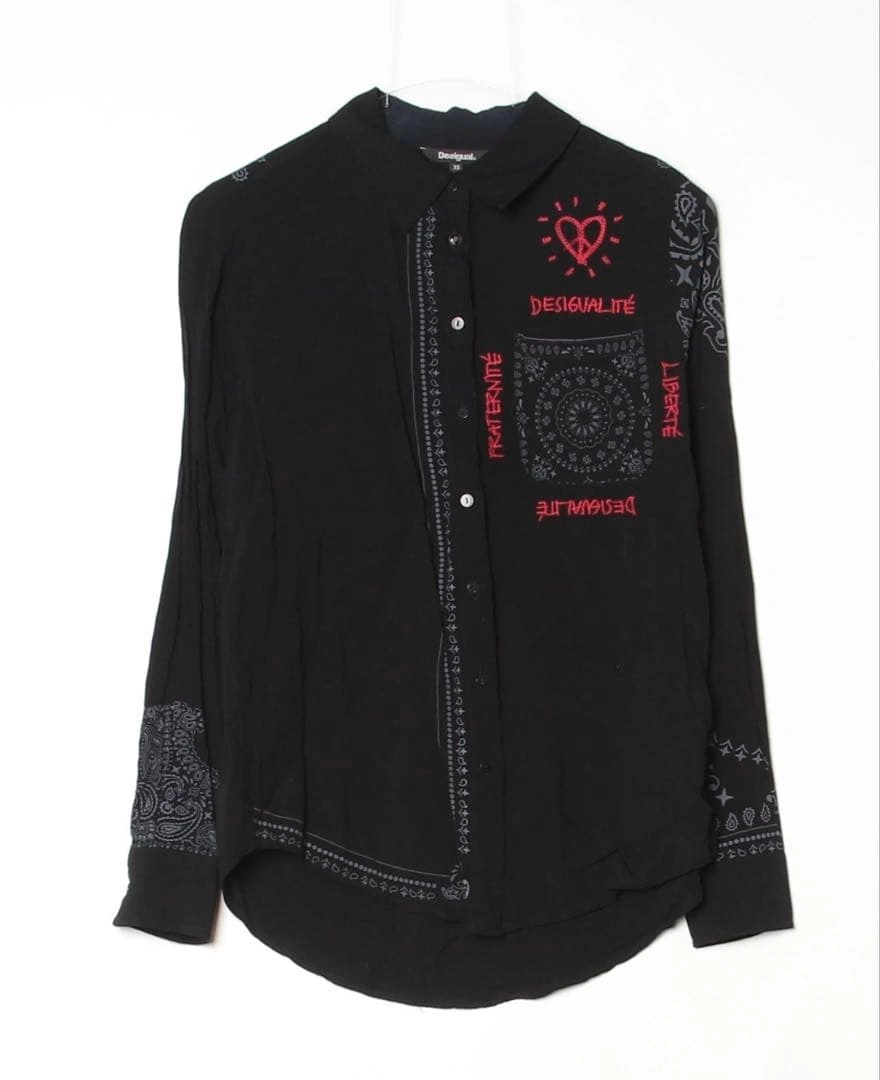 Desigual 刺繍入りブラック長袖シャツ