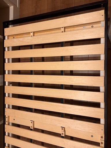ニトリのシングル 脚付きすのこベッドの写真2枚目