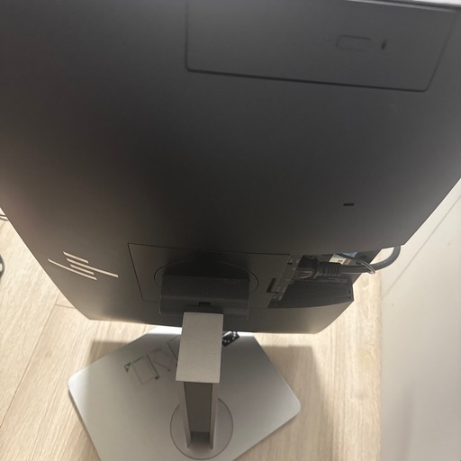 HP EliteOne 800 G4 23.8型 フルHD 一体型PCの写真4枚目