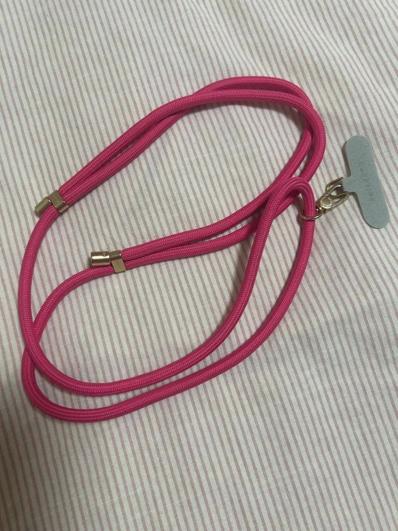 未使用 CASETiFY スマホショルダー ロープ ピンク×ゴールドの写真2枚目