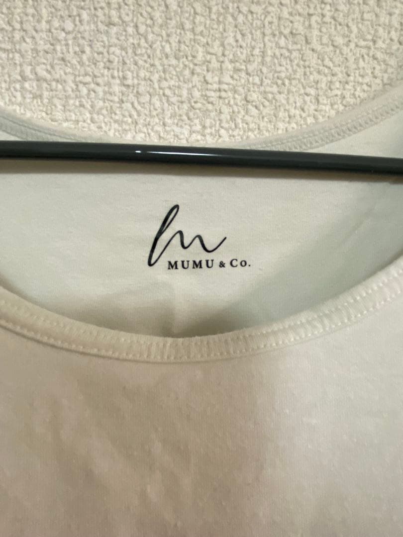 【美品】レディース　カップ付きタンクトップの写真3枚目