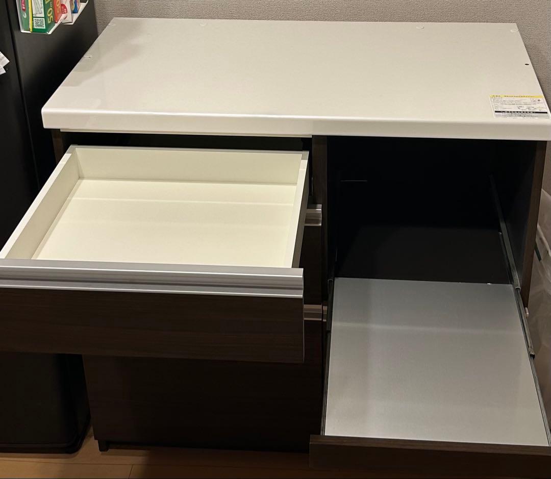 【神奈川県横浜市港北区引き取り限定】キッチンカウンター 食器棚 収納棚の写真2枚目