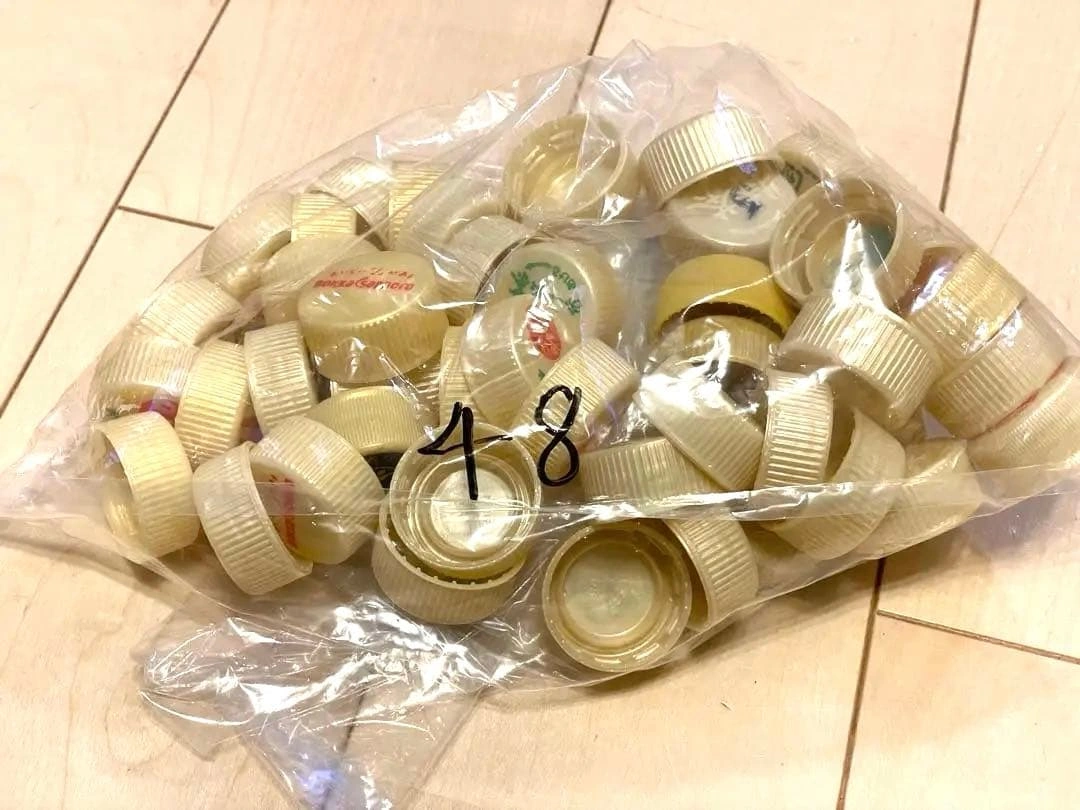 値下げ‼︎工作などに♪ペットボトルのキャップ多色キャップ 1,640個セットです♪の写真8枚目
