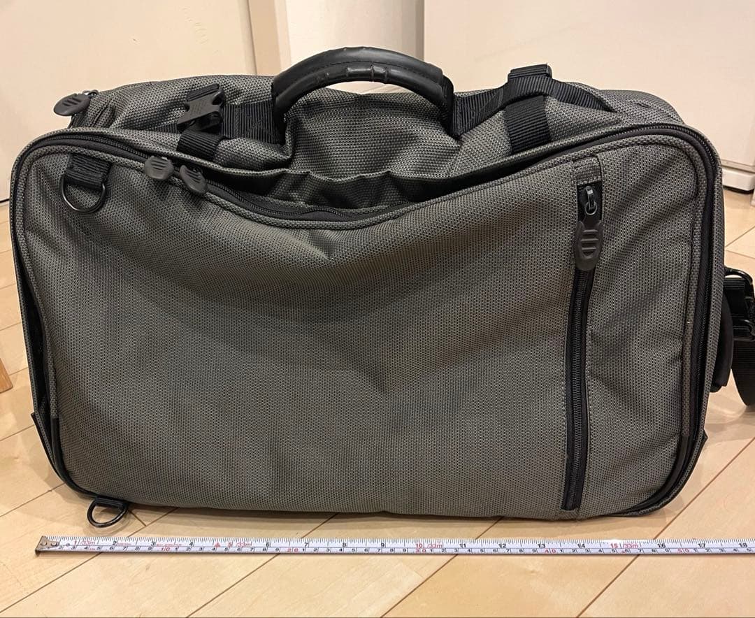 ♪☆TUMI ビジネスバッグ 3way バッグ☆♪カラーはカーキ系です☆の写真4枚目