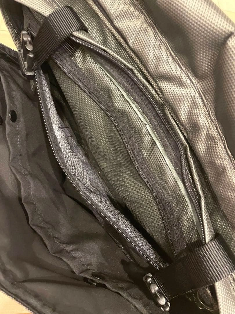 ♪☆TUMI ビジネスバッグ 3way バッグ☆♪カラーはカーキ系です☆の写真6枚目