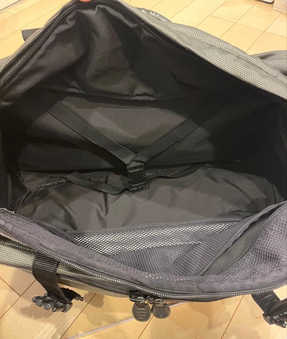 ♪☆TUMI ビジネスバッグ 3way バッグ☆♪カラーはカーキ系です☆の写真8枚目