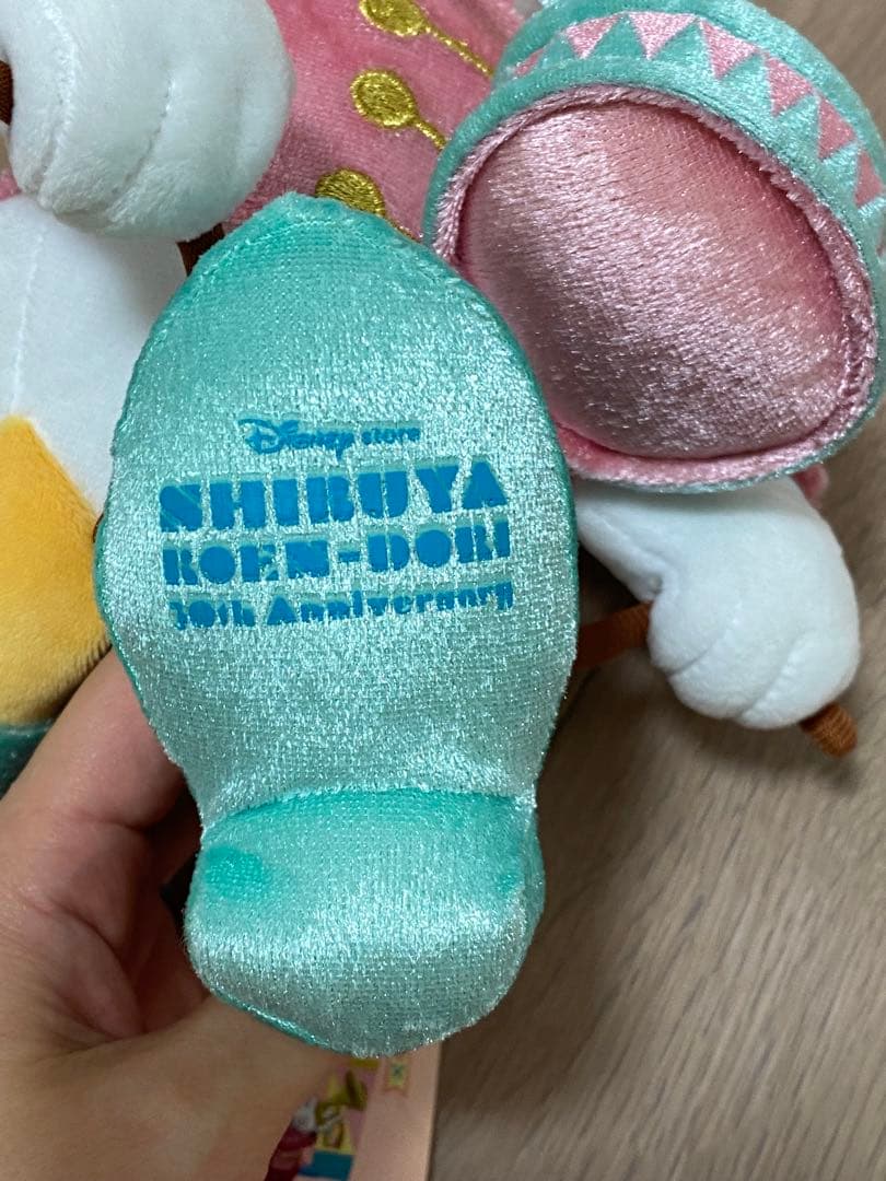 Disney Store デイジー ぬいぐるみ 渋谷公園通り30周年の写真4枚目