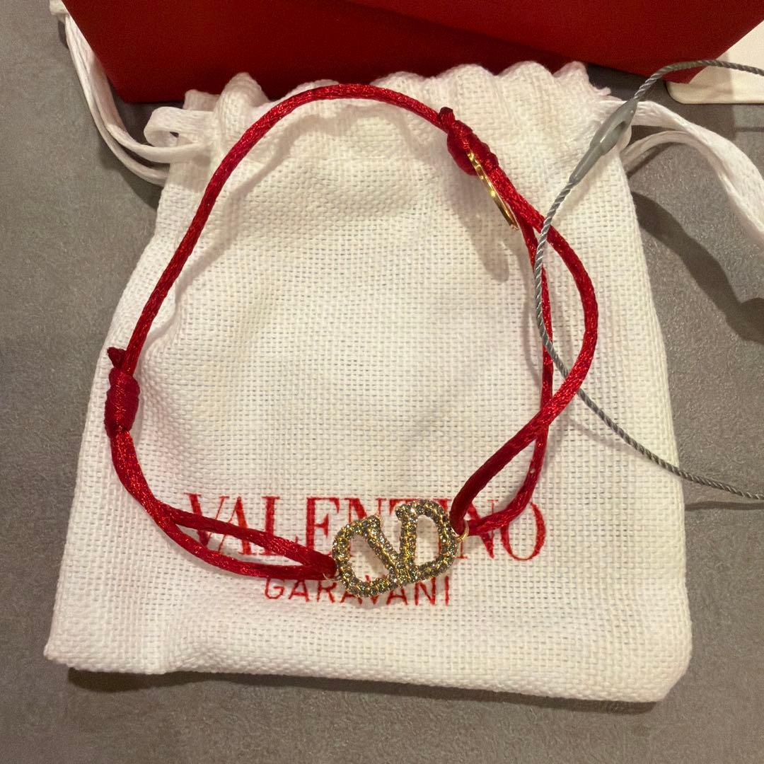 新品VALENTINO シグネチャーコットン×スワロスキークリスタルブレスレット