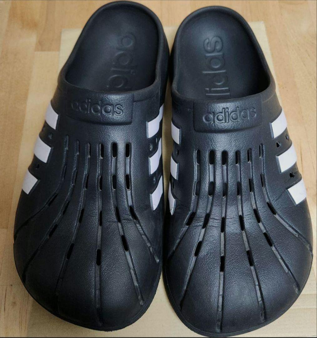 adidas アディレッタ クロッグサンダル ブラック メンズの写真3枚目