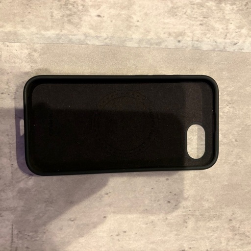 iPhoneSE2 ケースの写真2枚目