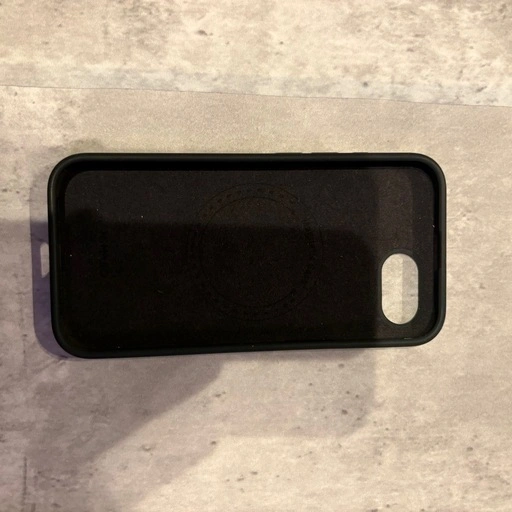 iPhoneSE2 ケースの写真2枚目