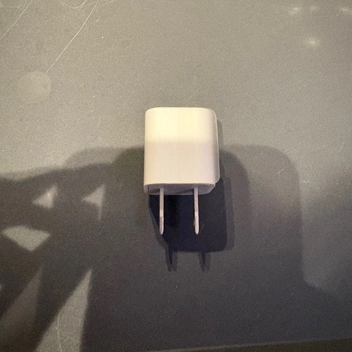 Apple ACの写真3枚目