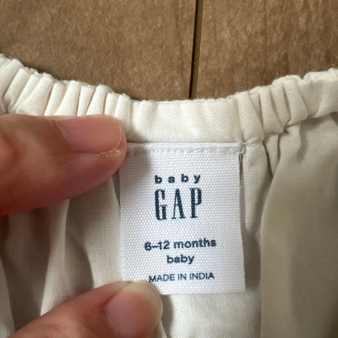 baby GAP 花柄刺繍 半袖 トップス 70cmの写真2枚目