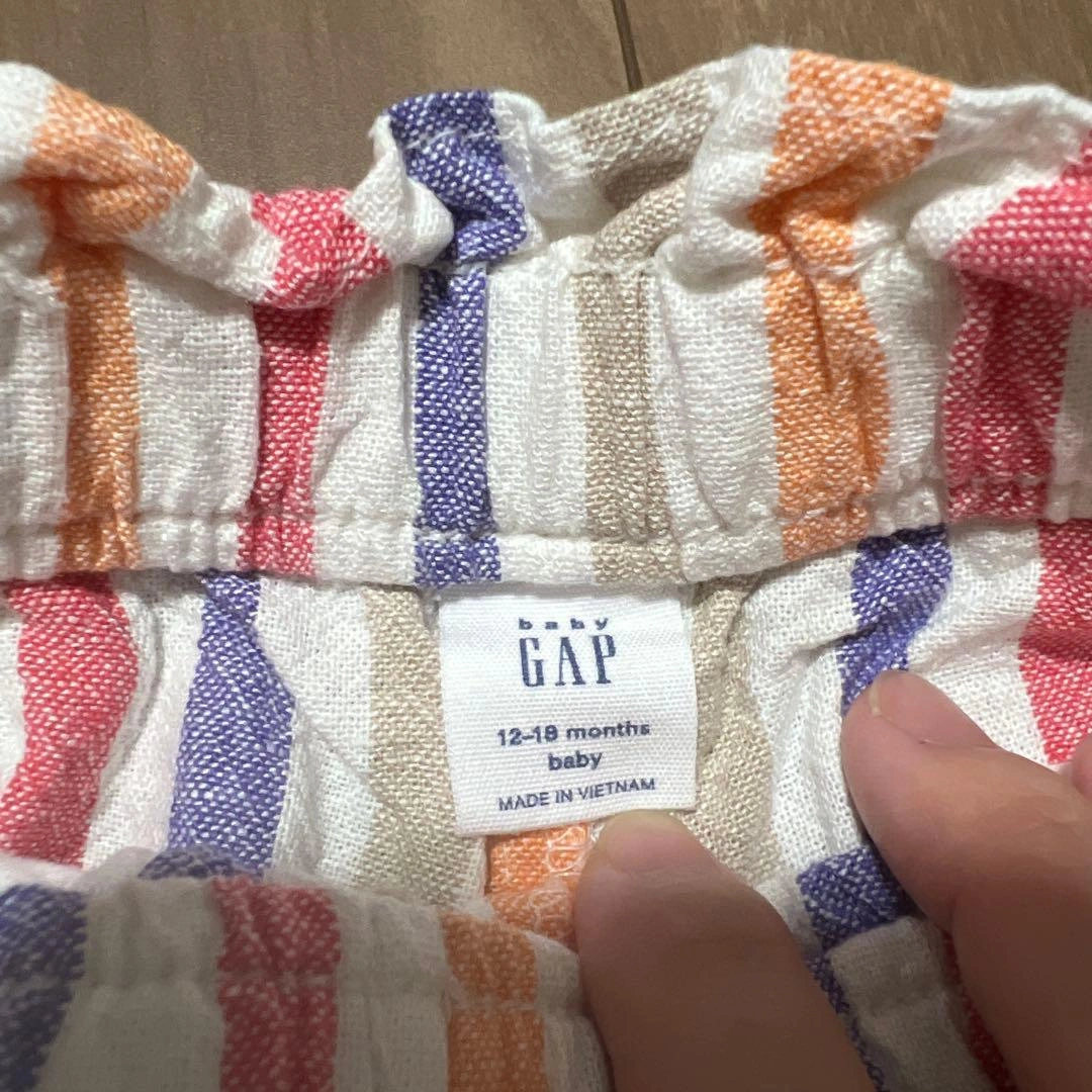 baby GAP マルチストライプ ショートパンツ 80cmの写真2枚目