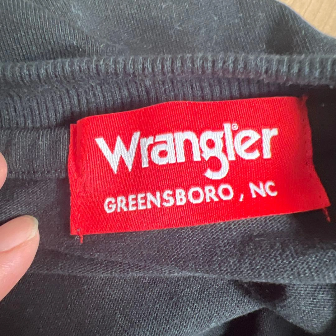 Wrangler Tシャツ ブラックの写真3枚目