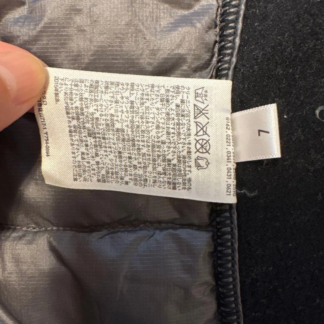 【UNIQLO】ウルトラライトダウンベスト Mの写真6枚目
