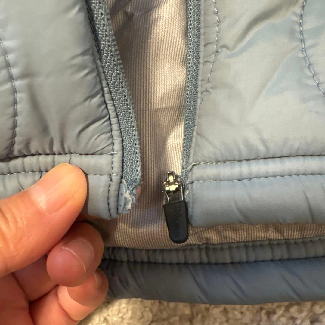ATHLETA ピステ ウィンドブレーカー グレー 150cmの写真4枚目