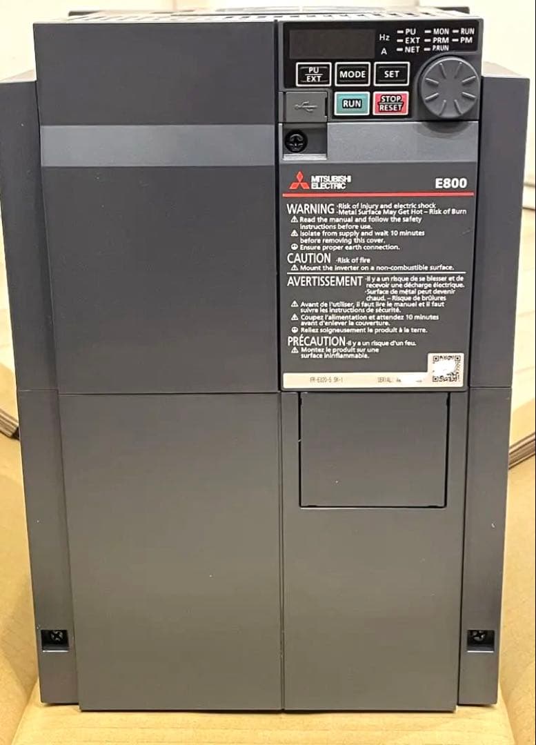 ☆三菱 産業用インバータ FR-E820-5.5K-1☆の写真5枚目