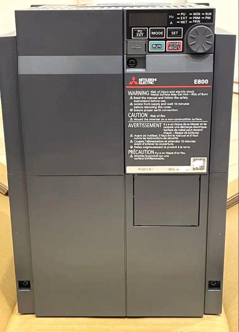 ☆三菱 産業用インバータ FR-E820-5.5K-1☆の写真5枚目