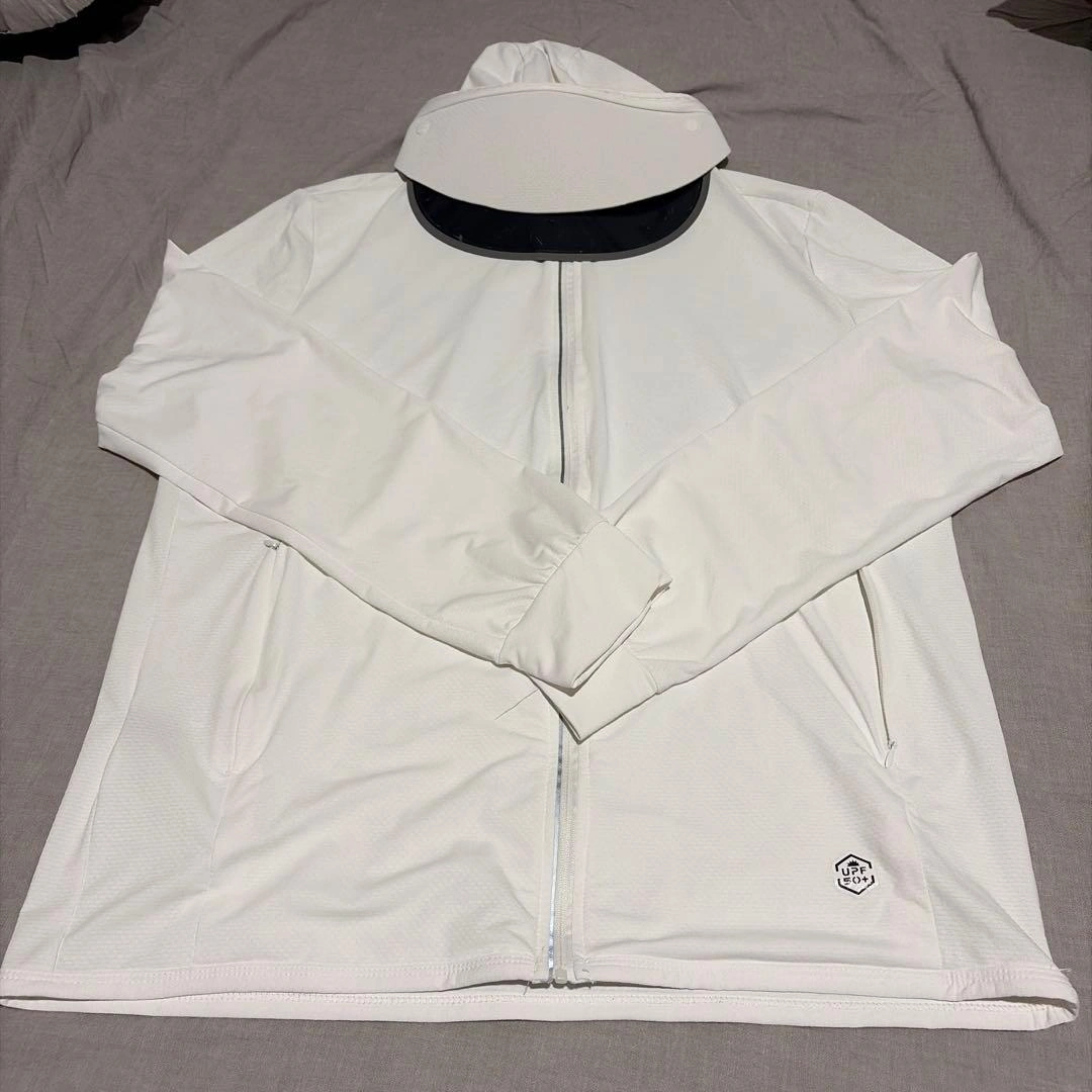 美品 UVカット マスク パーカーサンバイザー付き ホワイト白