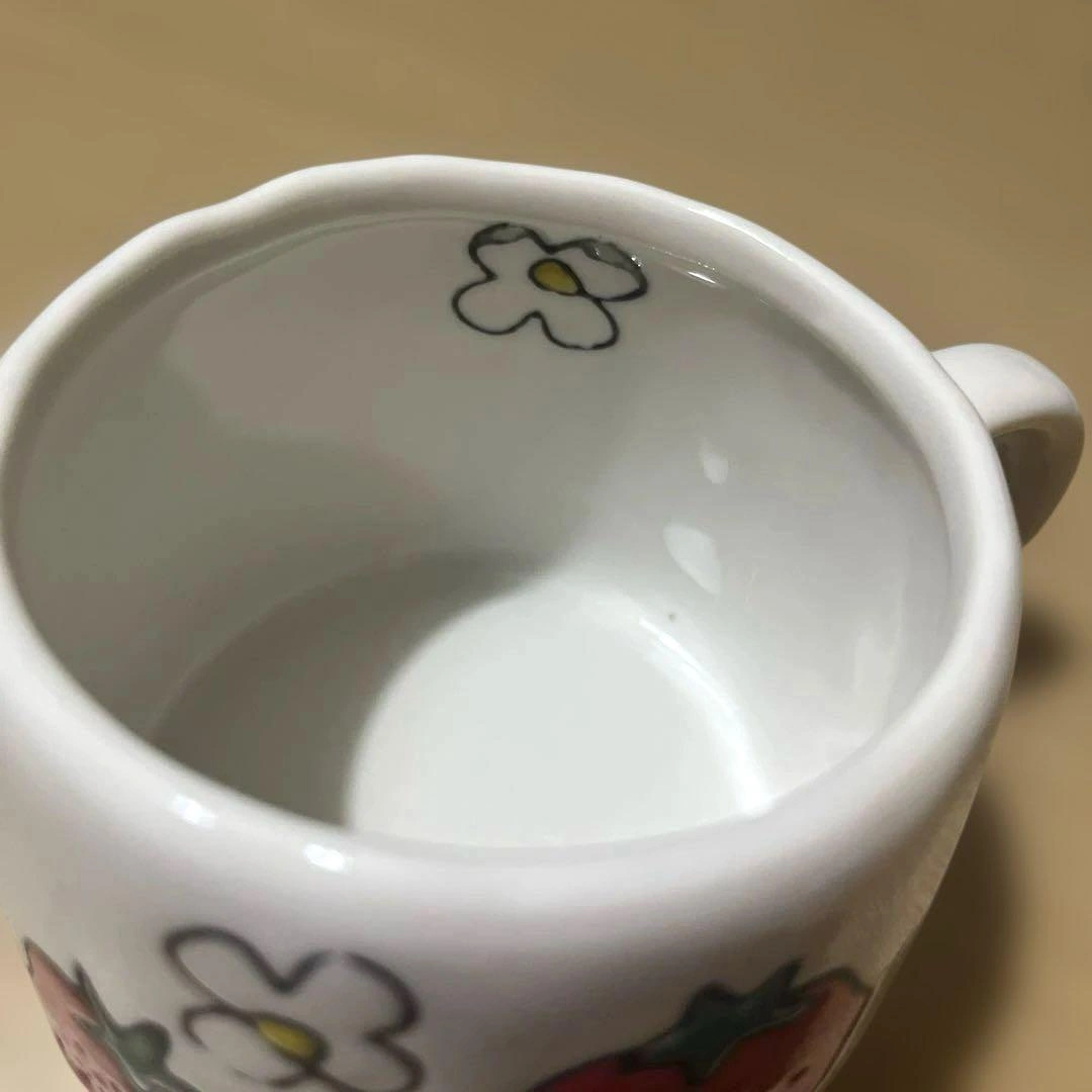 いちご柄 マグカップ 陶器 韓国の写真4枚目